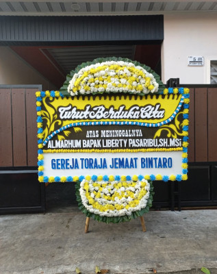 Papan Bunga Duka di Klandasan Ulu