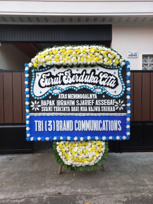 Papan Bunga Duka di Klandasan Ulu